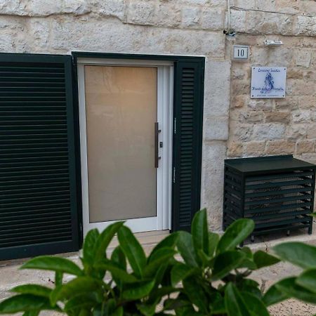 Il Canto Della Sirenetta Trani Esterno foto