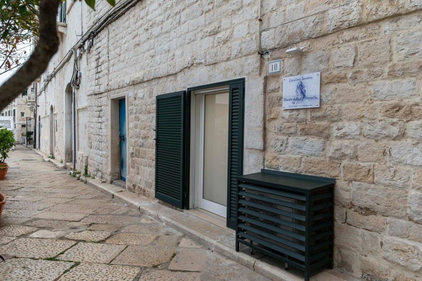 Il Canto Della Sirenetta Trani Esterno foto